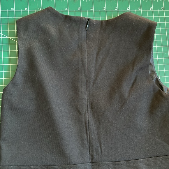 Uniqlo | size 7-8 | Navy School Uniform Dress | Zip Back | Girl's Uniform dress - Picture 6 of 7